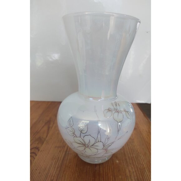 Vintage Painted Iridescent White Vase Hand Blown signed by artist 7 1/4" - Picture 6 of 11